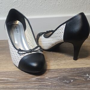 Comfort Plus by Predictions Black and White Heels